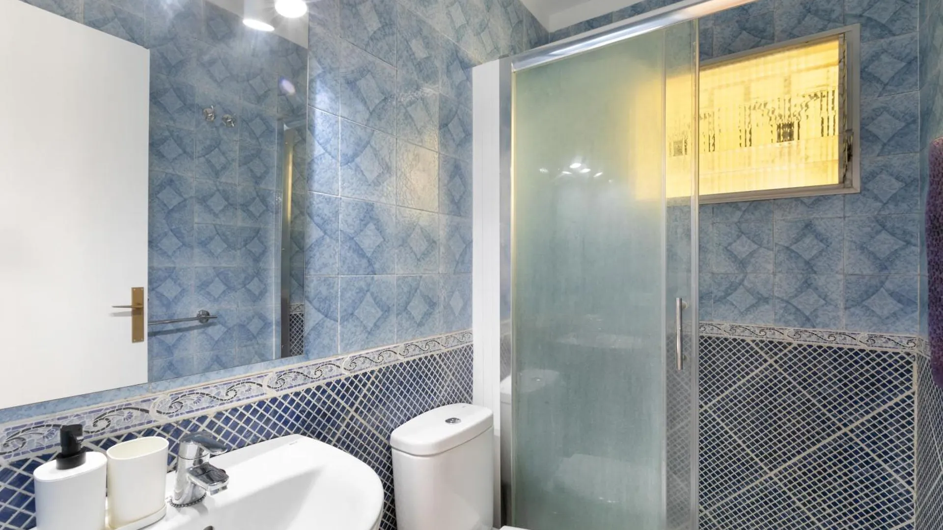 Апартаменты Coral Beach Бахамар